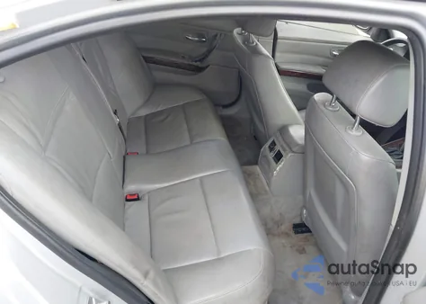 2011 BMW 328I z USA, uszkodzony, nr VIN WBAPH7C56BE674096